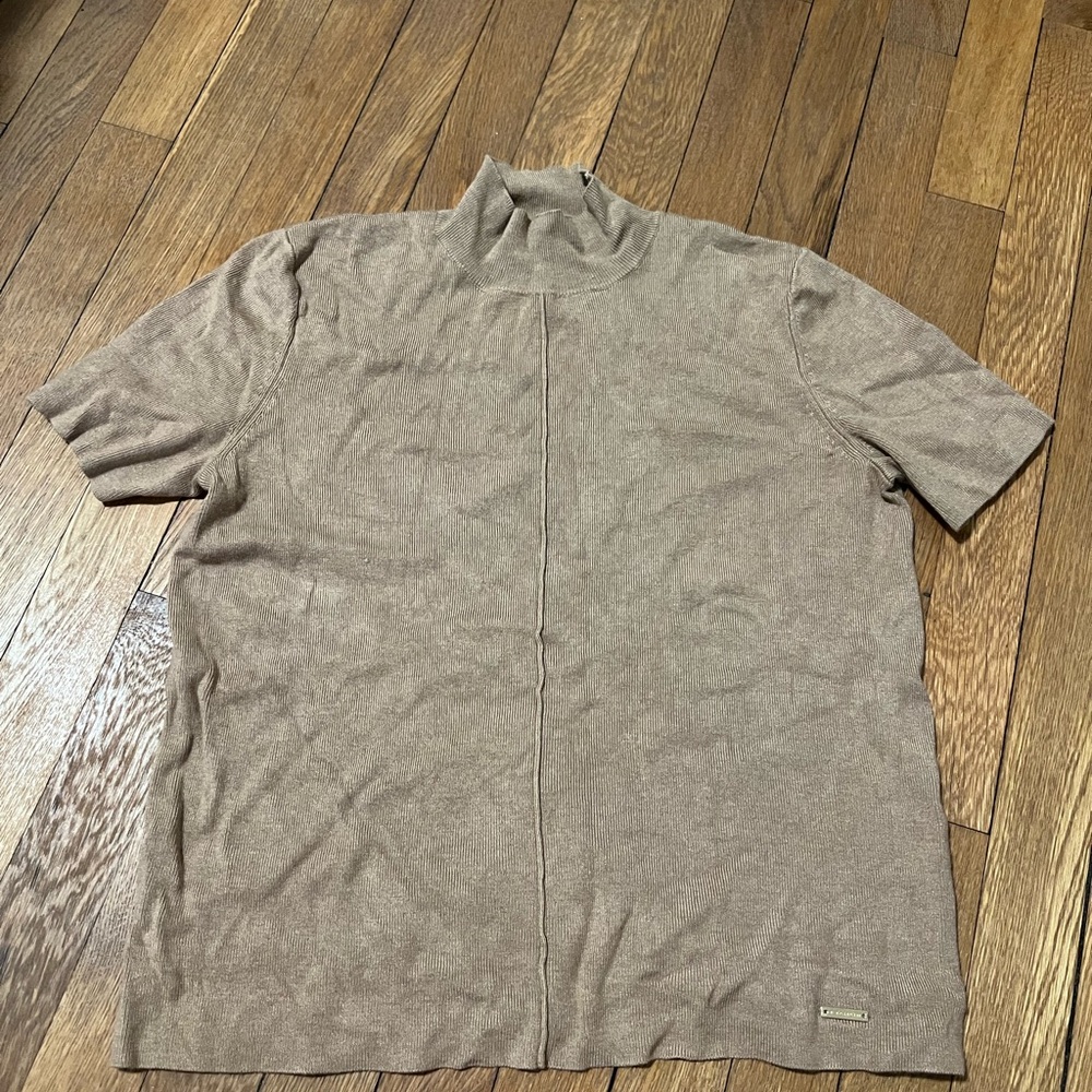 Tahari Ribbed Short-Sleeve Mock Neck Top - Taupe